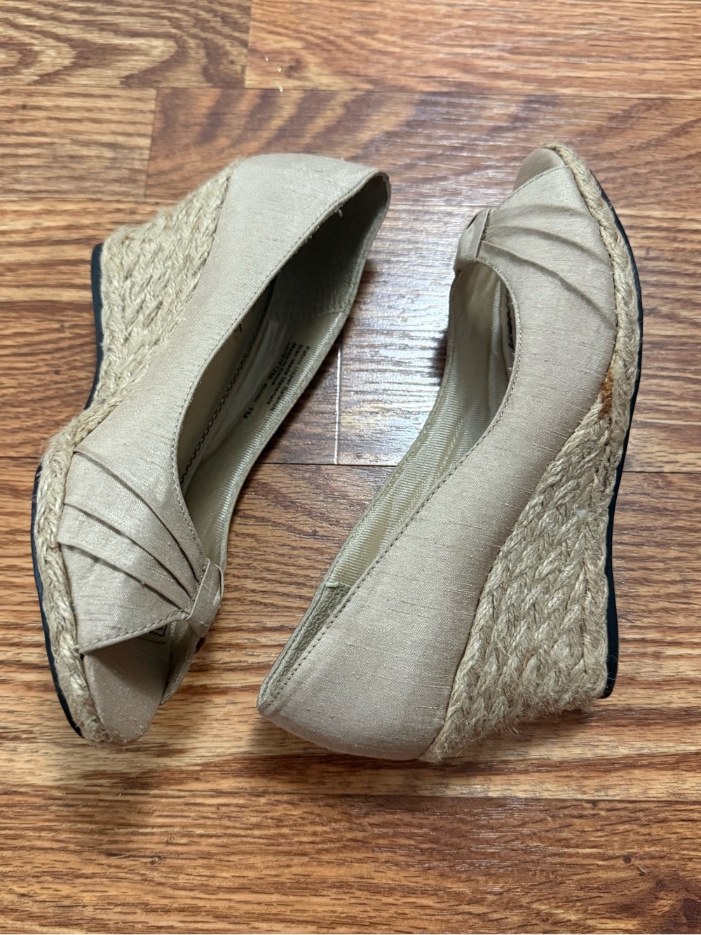 Rocket Dog taupe fabric peep-toe espadrille wedges size 7